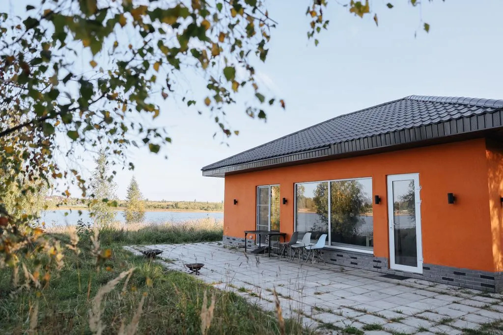 Двухместный коттедж с 3 комнатами с красивым видом из окна двуспальная кровать в Банный остров