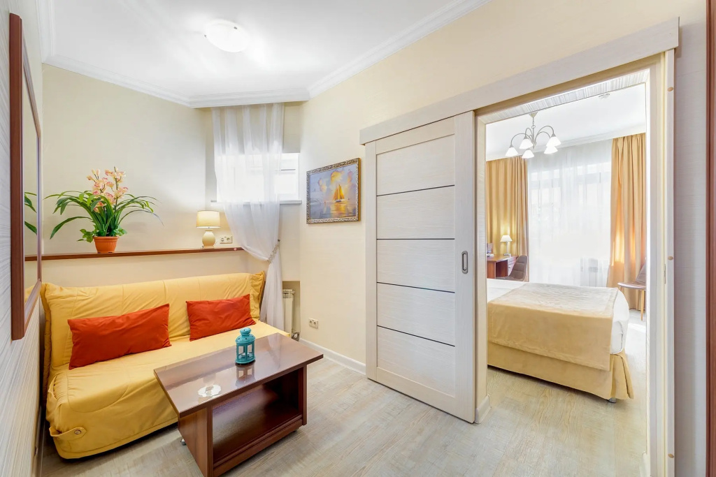Astel Villa Hotel Room Type - Double Studio with balcony full double bed
