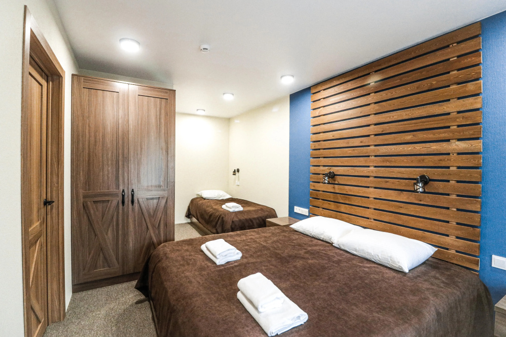 2 Bedrooms Standard Family room