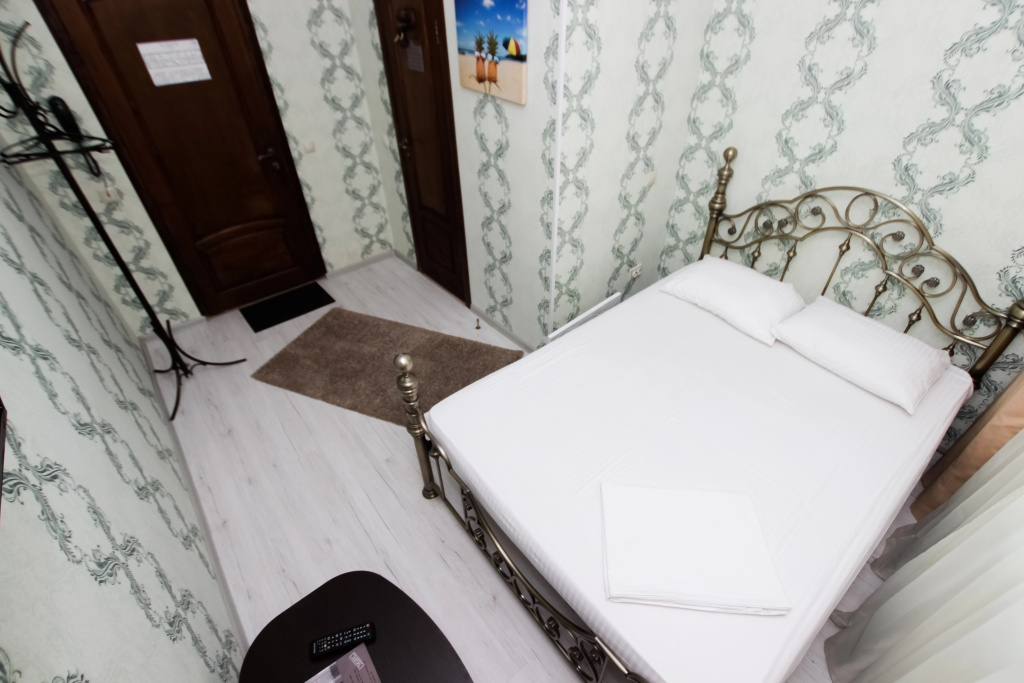 Aziya Mini-hotel Room Type - Budget Double room full double bed