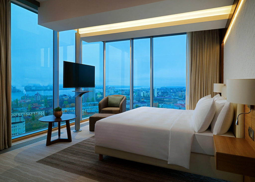 Voronezh Marriott Hotel Room Type - Superior Corner Double room with city view full double bed