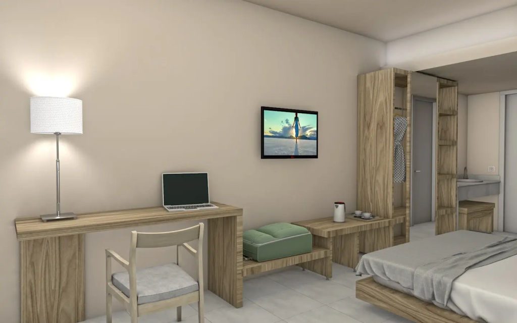 Superior Double room with balcony (full double bed)