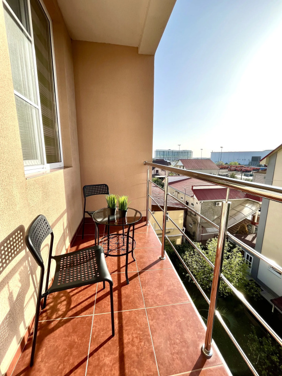 Balcony & Terrace