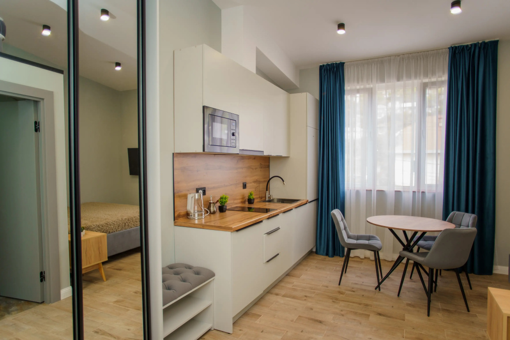 Uyutnaya v Tsentre Goroda na Ardzinba Flat
