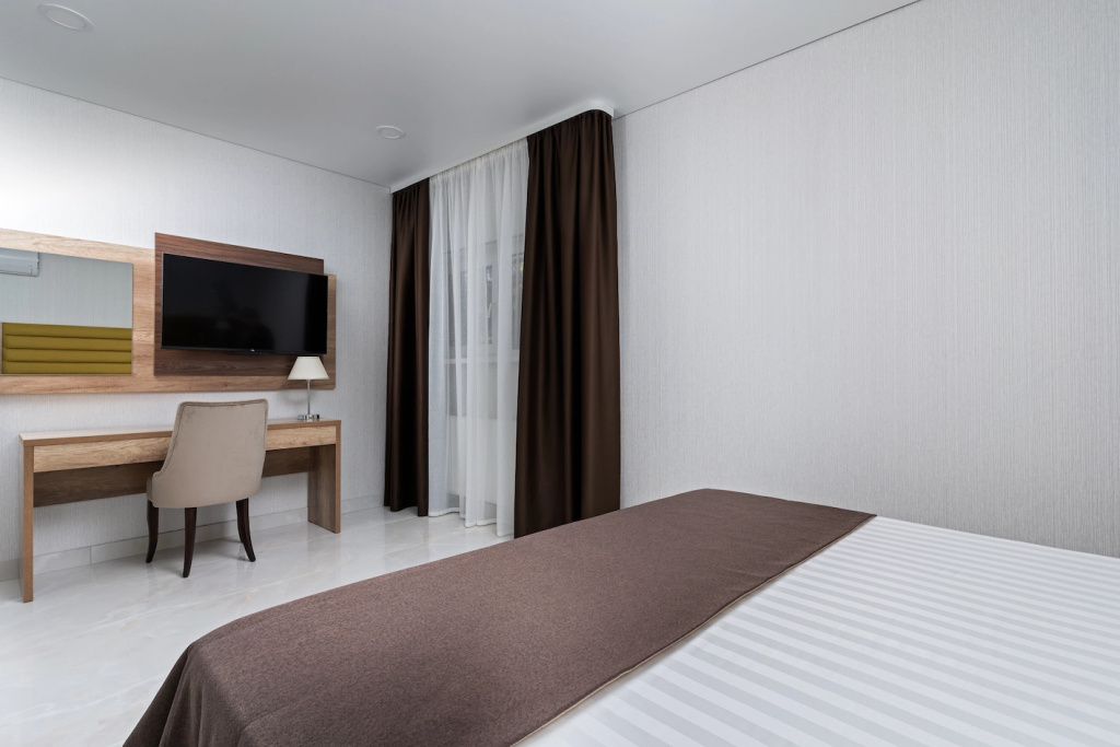 Trianon Hotel Room Type - 2-rooms Standard Family Basement room