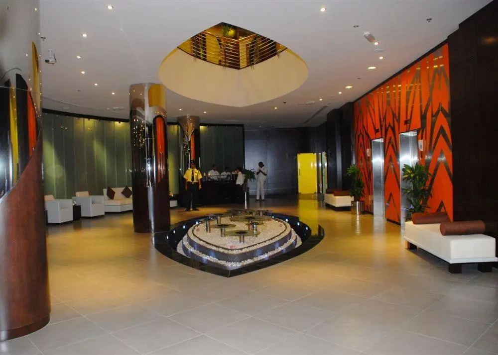 Lobby & Reception