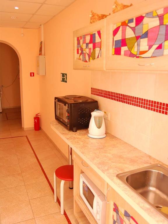 гостиница грозный в грозном. адлер фермерский переулок 10/3. курортный городок гостевой дом. гостевой дом городок. гостиница фрязино.