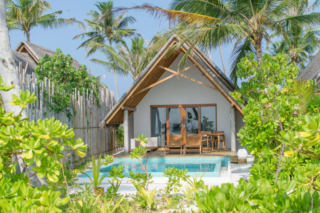 Sunrise Pool Double Beach Villa