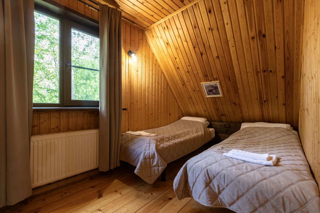 Коттедж Дуплекс с красивым видом из окна в Коробок-Хуторок