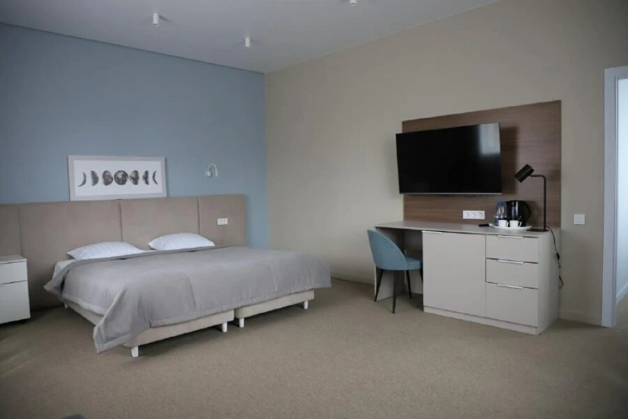 Двухместный номер Бизнес 1 (№ 13) двуспальная кровать в Сон