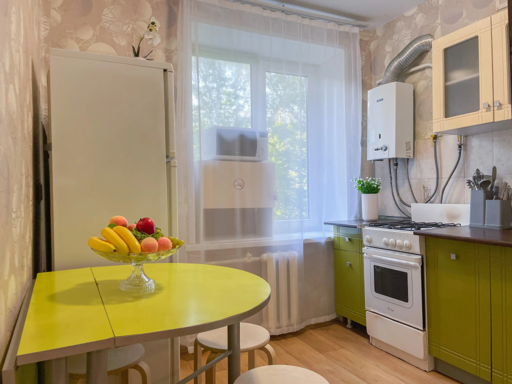 Апартаменты 3-к. квартира, 55 м², 4/5 эт. — фото
