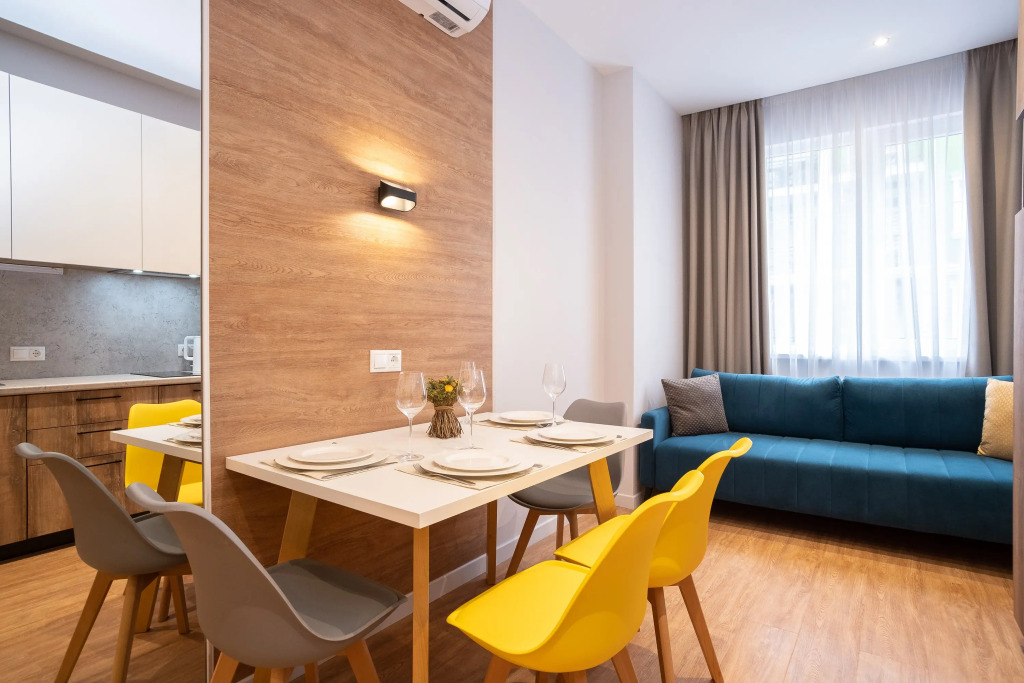 Red apartments отзывы. У груши арт апарт-отель. апартаменты арт. red apartments адлер. комплекс артлайт сити ул таврическая 7 корпус 3 кв 107 сириус.