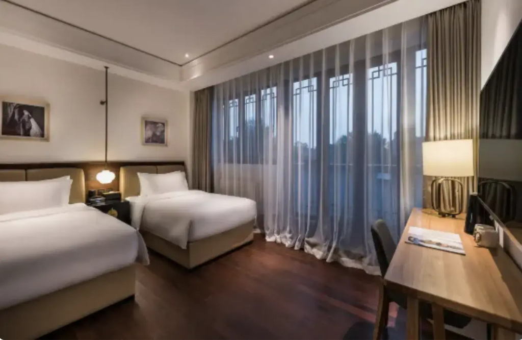 Premium Double room (full double bed)