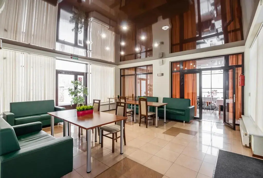 Lobby & Reception