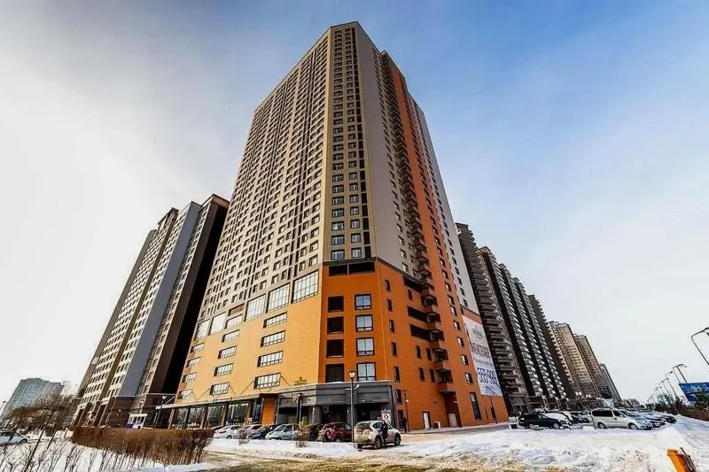 Ryadom s Posol'stvami SShA, OAE, KitayaApartments