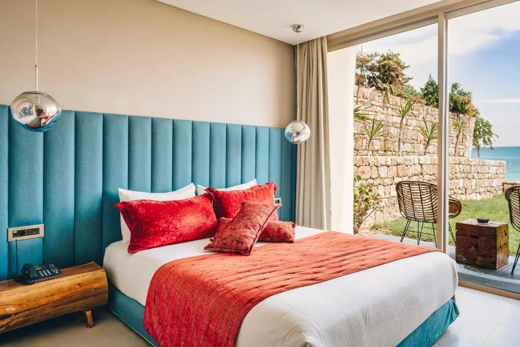 Royal Double Suite with view (full double bed)