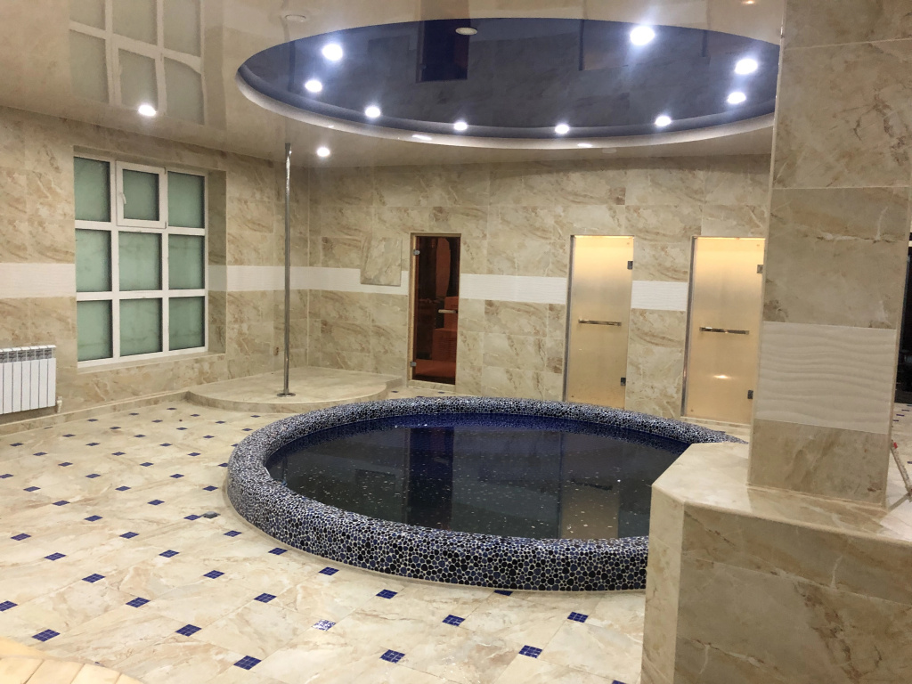 Lobby & Reception