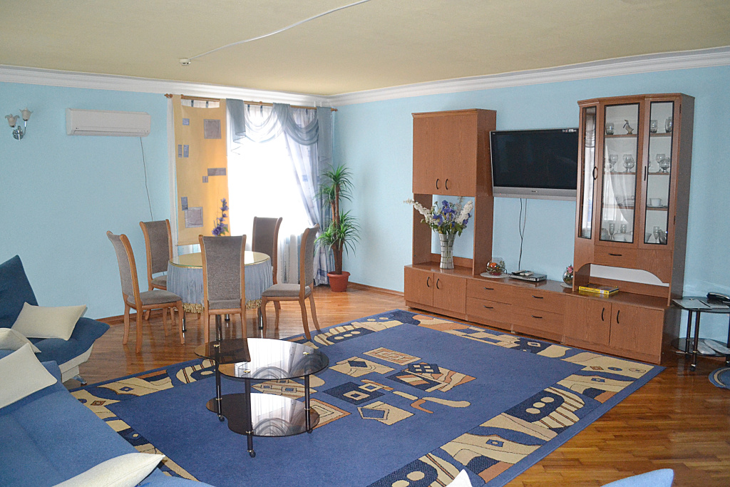 Double Apartment (full double bed)