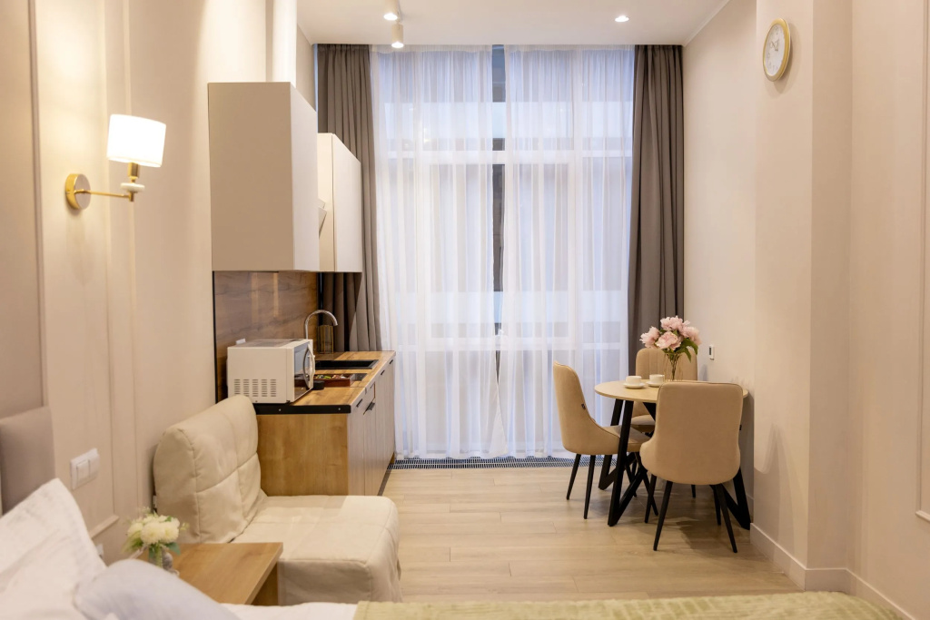 Отель Апартаменты Palma House в Центре Сочи на Улице Навагинская в Сочи