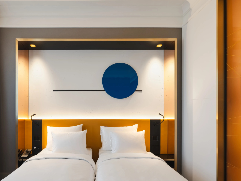 Hotel Maidens Hotel Room Type - Premium Double room with courtyard view twin beds
