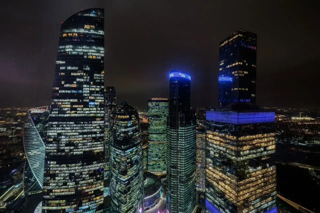 Апартаменты люкс с роскошной ванной — фото