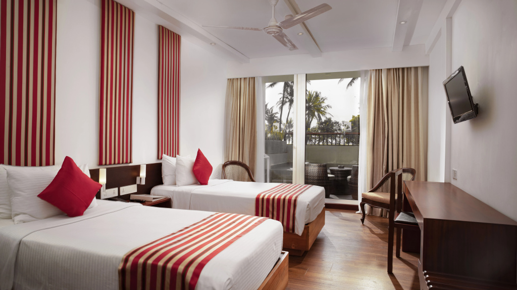 Deluxe Double room with balcony and with view (twin beds)