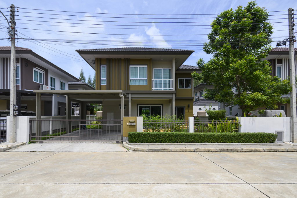 4 BR Saransiri Villa 2#l Pool Gym Garage Netflix