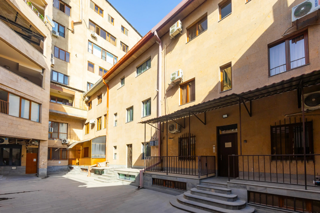 2-komn na ulice Teryana TT881 Flat