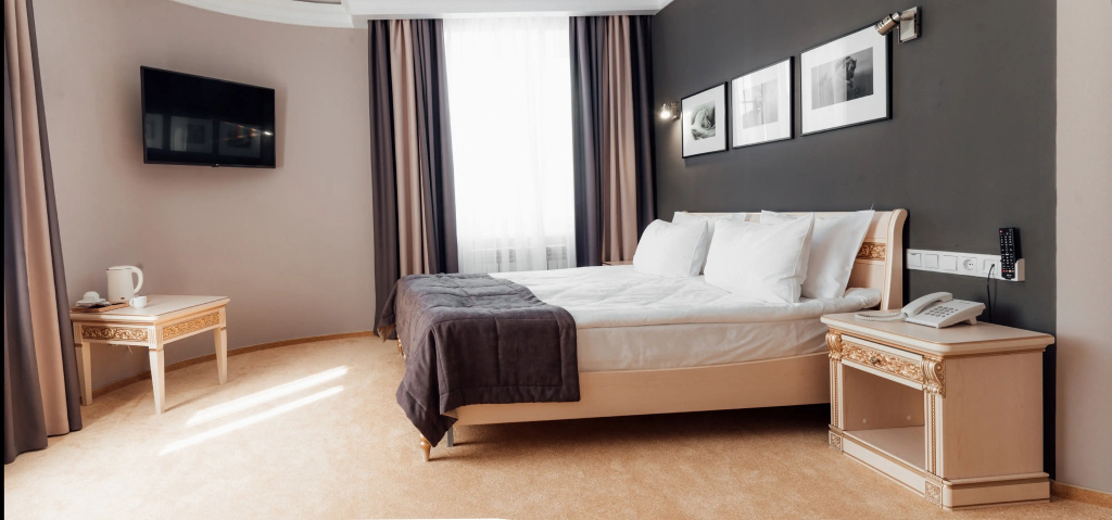 Ya-Otel' Hotel Room Type - VIP 2-5 Double room full double bed
