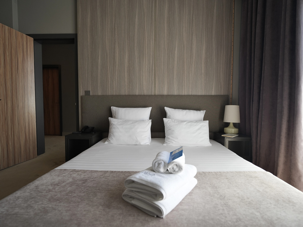 Двухместный люкс Grand с балконом двуспальная кровать в Abaash Hotel Afon