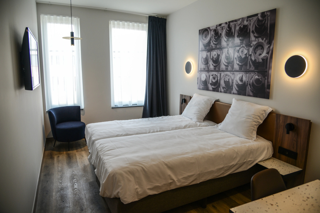 Standard Double room with city view (twin beds)