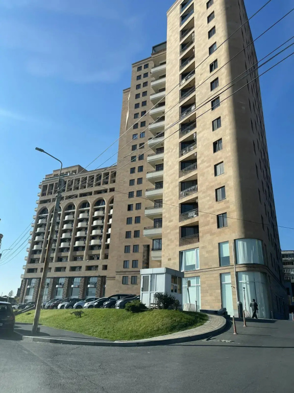 Perte House on Sasna Tzrer 2 Apartments