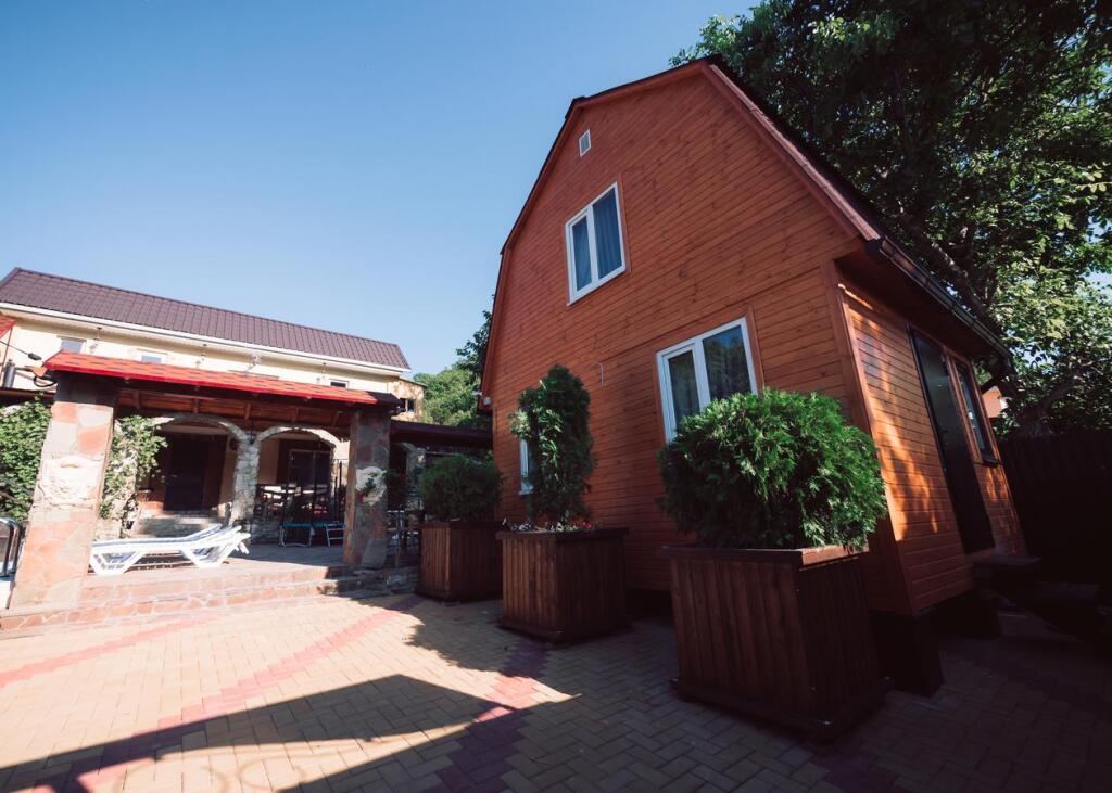 отель миг лазаревское. лазаревское свирская 26. новоотрадное крым отели. гостевой дом горе море. гостевой дом горе море.