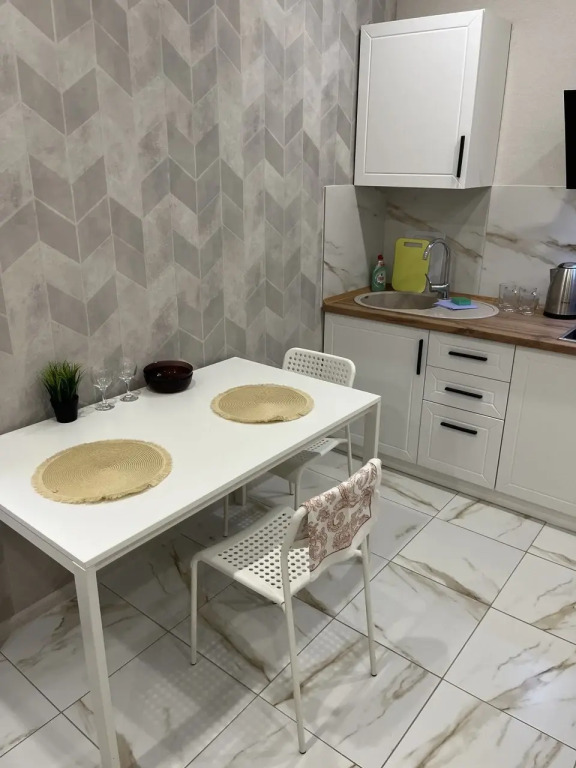 Квартира с современным ремонтом в новом ЖК - фото 4