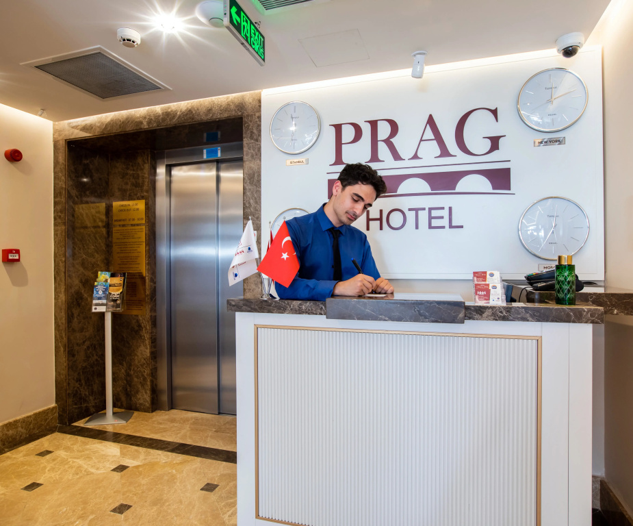 Prag Hotel — фото
