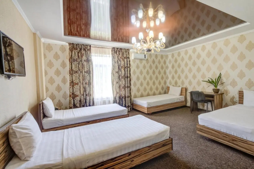 Kausar. Hotel - Chambres