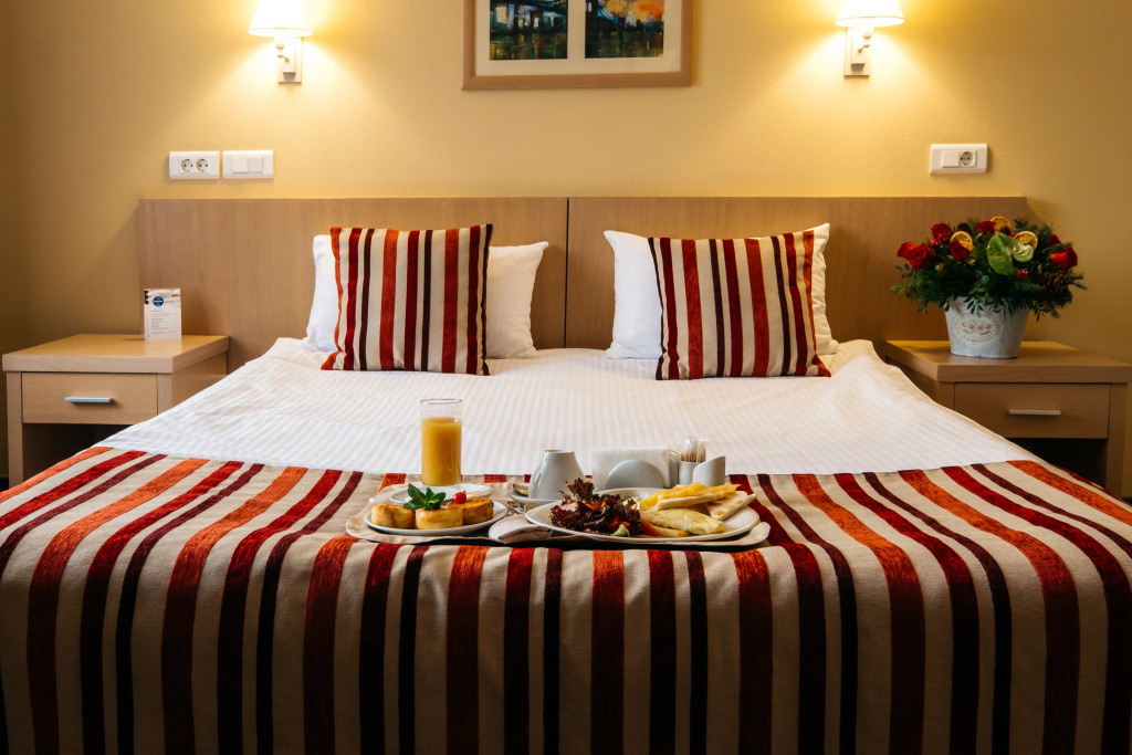 Обзор Отель Гранд Авеню by USTA Hotels: рейтинг, цена и расположение