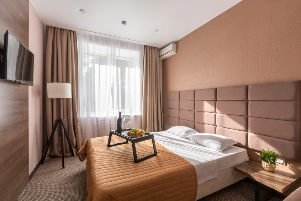 Voikovskaya Hotel Room Type - Deluxe Double room with city view full double bed