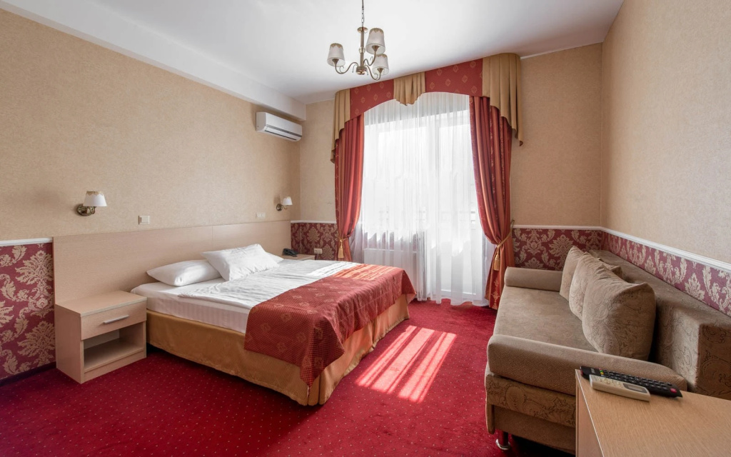 Double Studio with balcony and with sea view (full double bed)