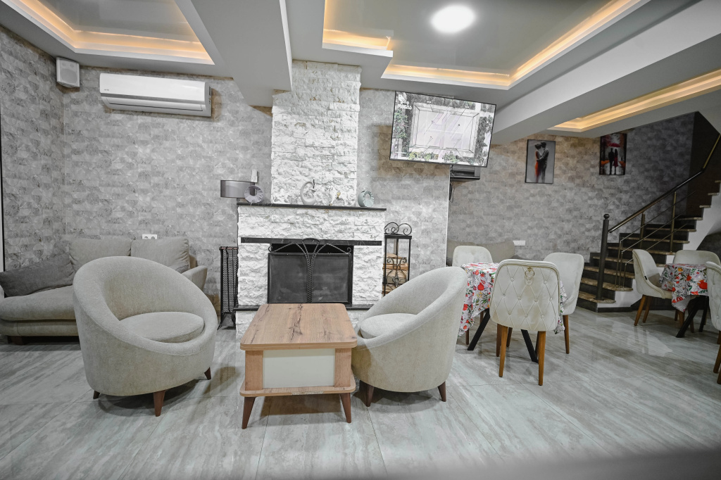 Hotel photo 12