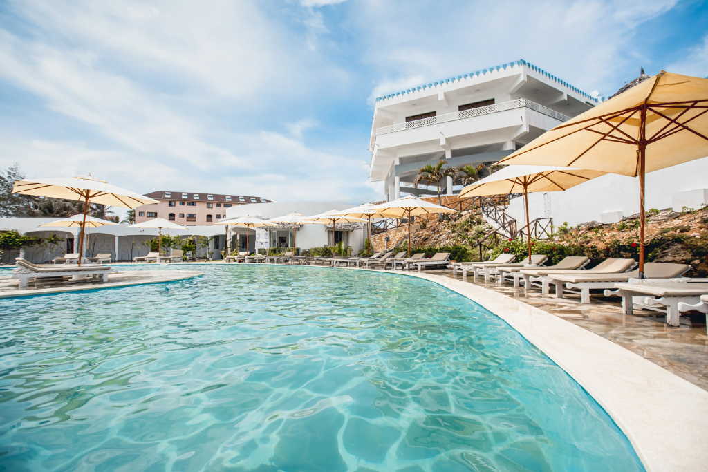 Курортный отель AHG Lion Beach Resort - фото 12