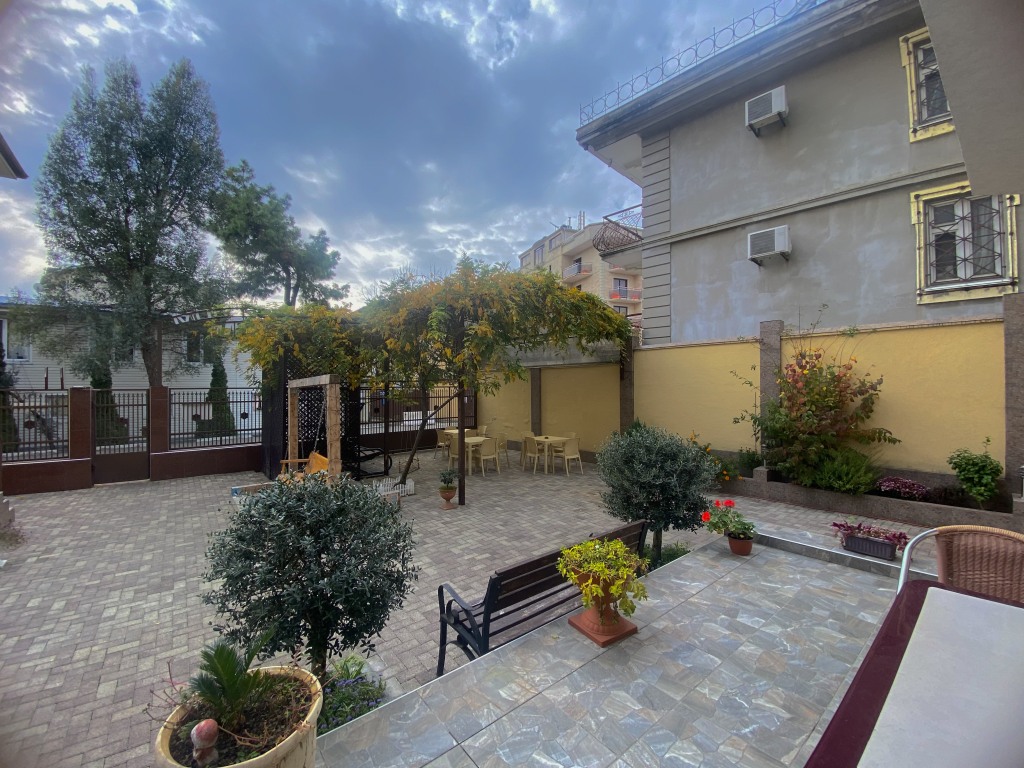 гостевой дом алиса привет фото. гостевой дом алиса. солоники гостевой дом алиса тихорецкая 2а. гостиница алиса адлер. адлер гостевой дом алиса ул лазурная 3а.