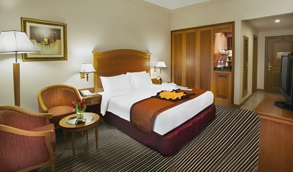 Avenue Hotel 19