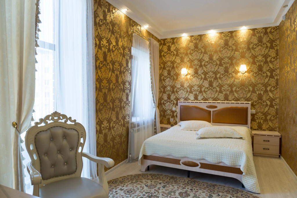 Suite with city view