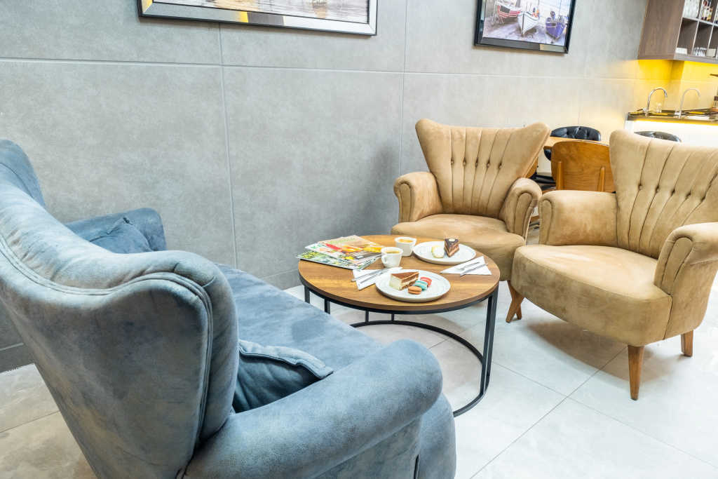 Отель Luxury Life Suites — фото