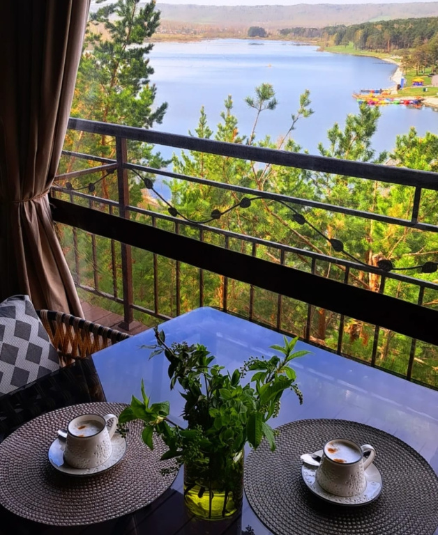 Balcony & Terrace