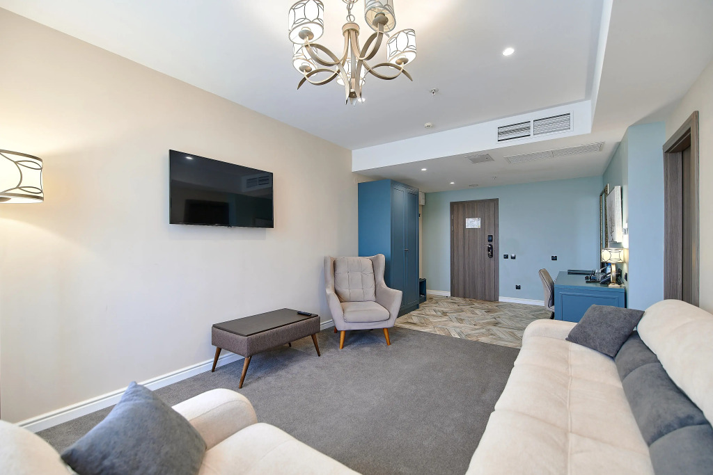 Люкс с 2 комнатами в Willing Hotel