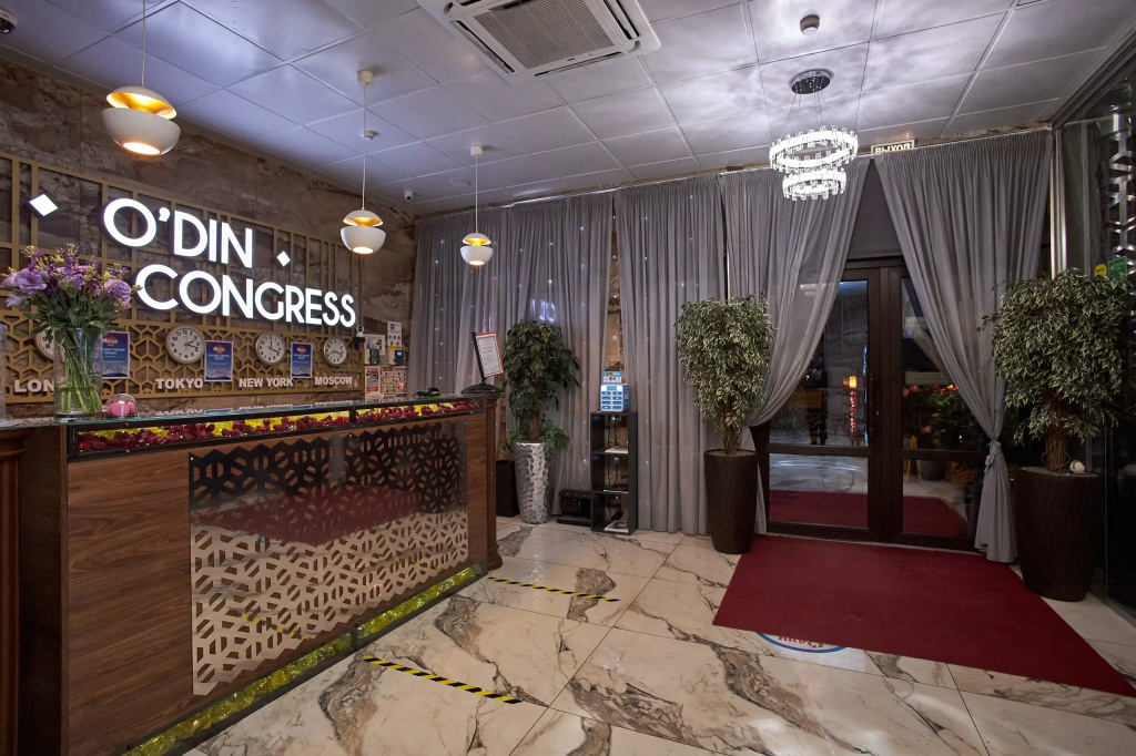 Lobby & Reception