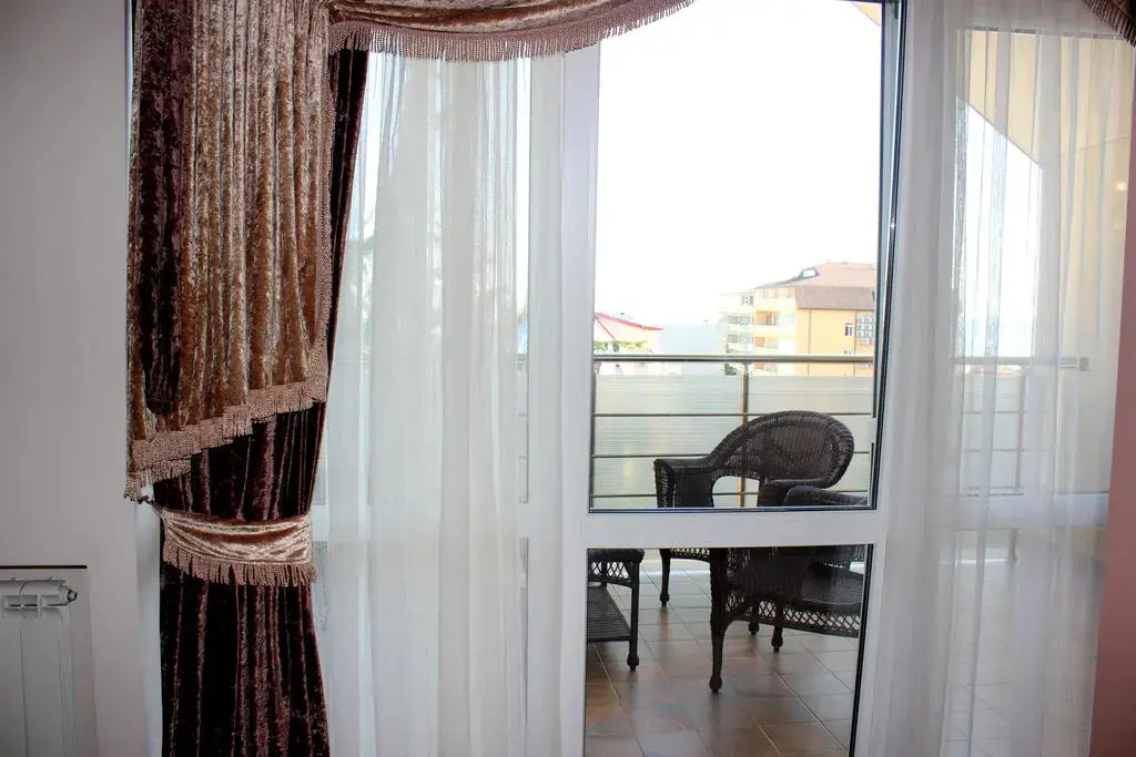 Balcony & Terrace