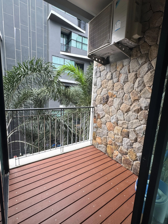 ReLife NaiHarn Beach By Mill 302 Apartments